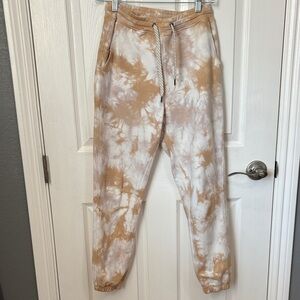 Vuori Tan and White Tie-Dye Joggers